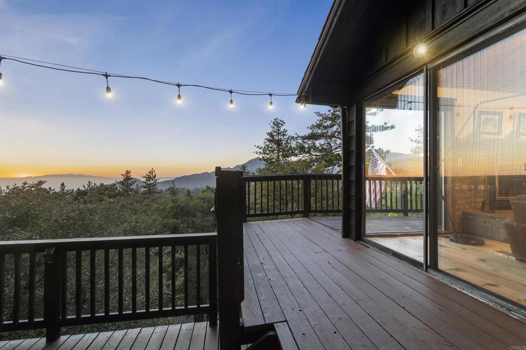 53025 Woodpecker Way