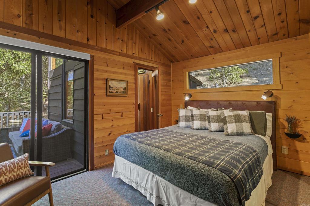 53025 Woodpecker Way