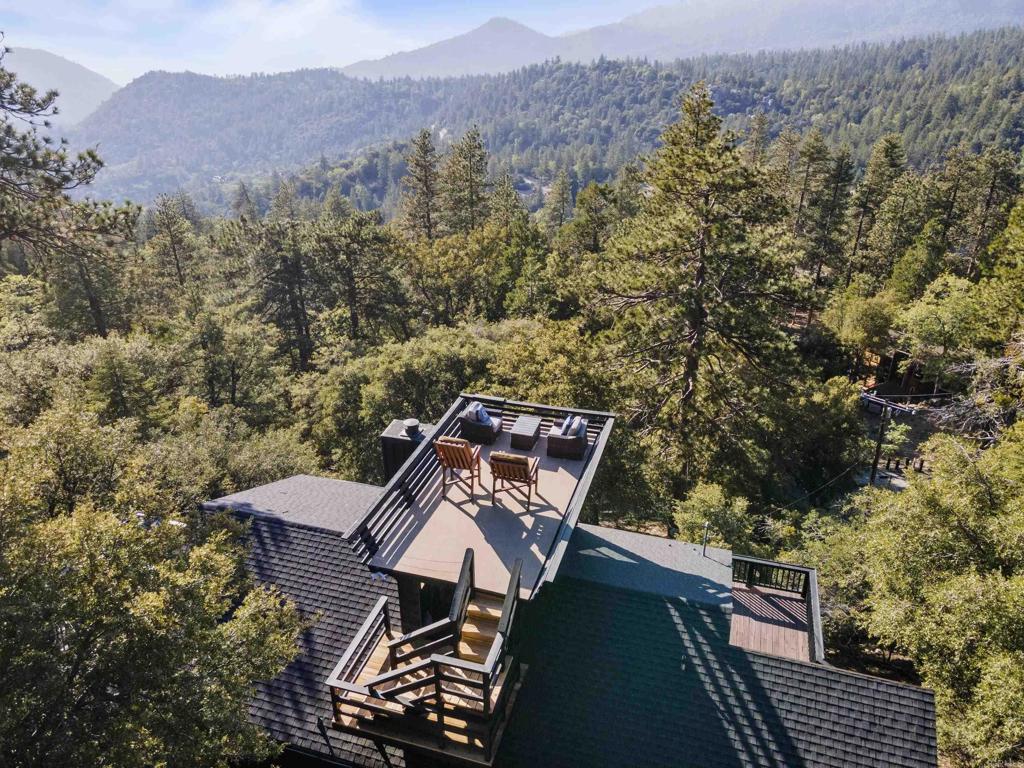 53025 Woodpecker Way