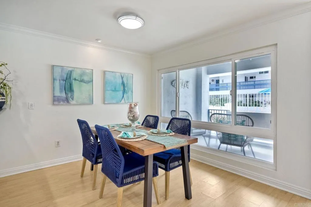 910 N Pacific Street # 11