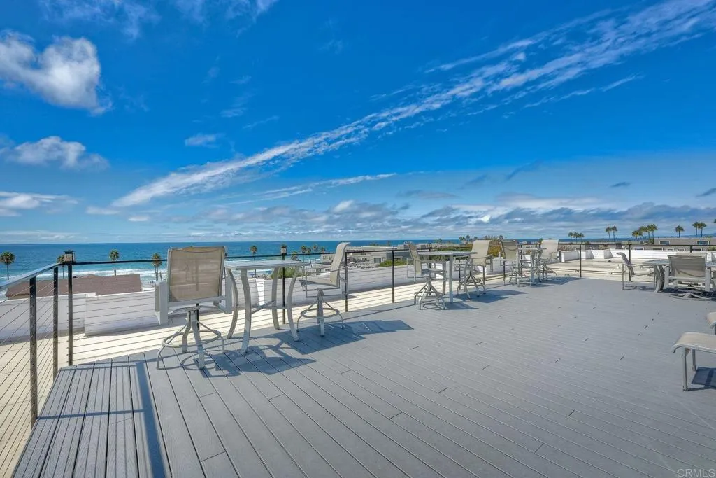 910 N Pacific Street # 11