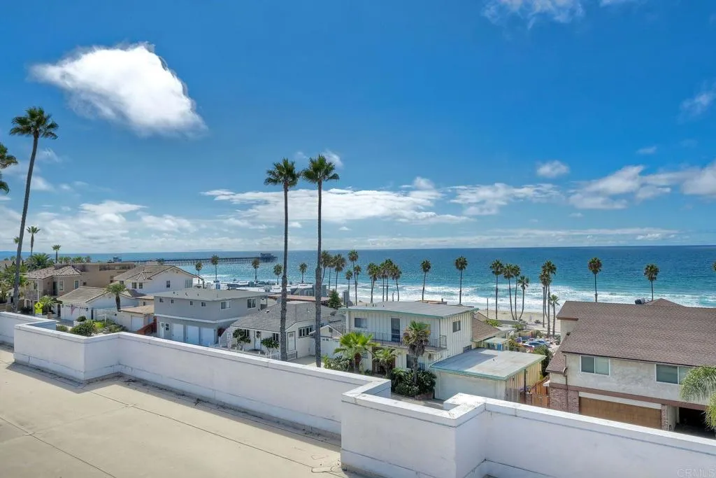 910 N Pacific Street # 11