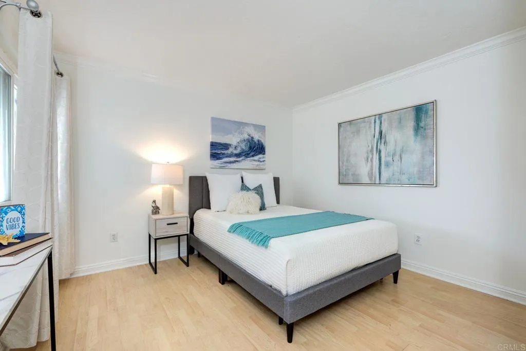 910 N Pacific Street # 11