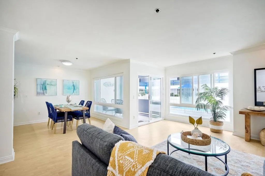 910 N Pacific Street # 11