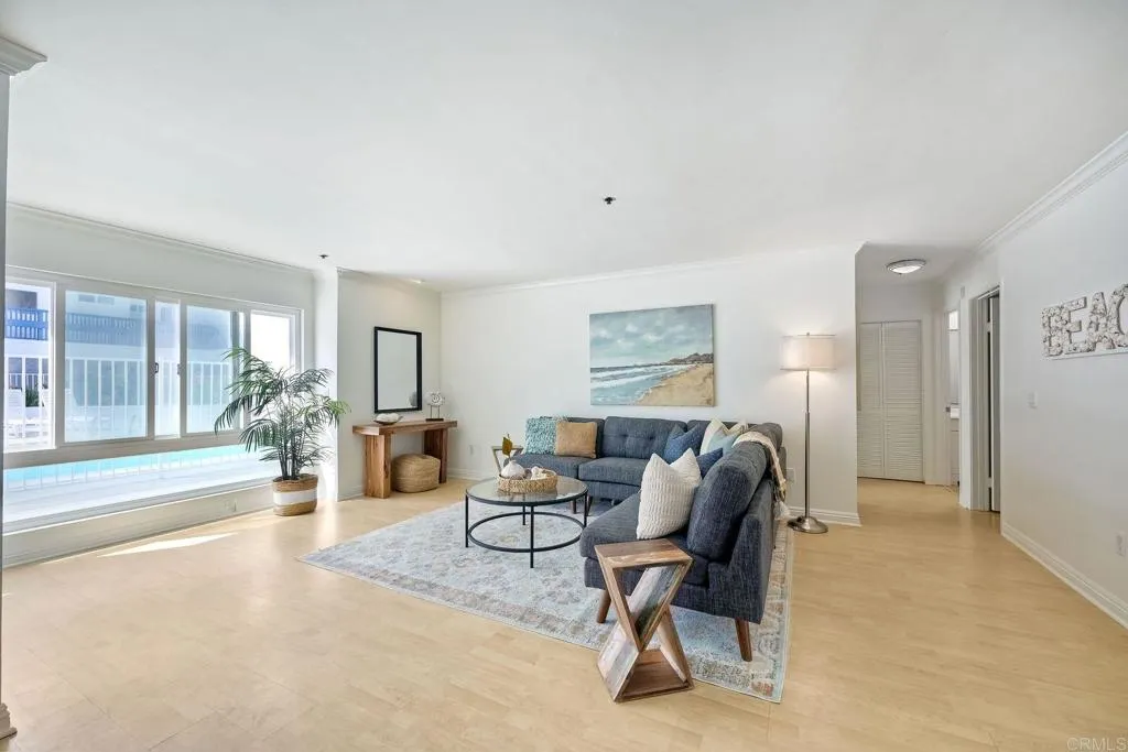 910 N Pacific Street # 11