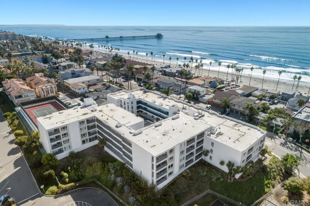 910 N Pacific Street # 11