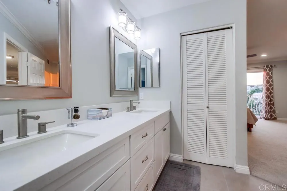 3939 Illinois Street # 4G