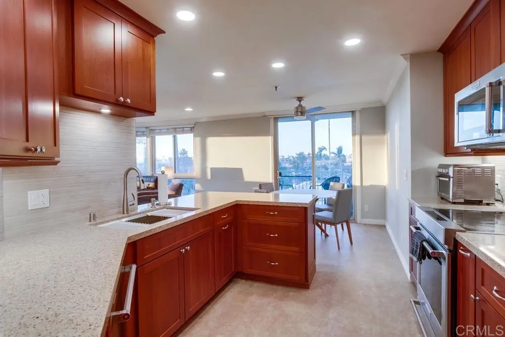 3939 Illinois Street # 4G