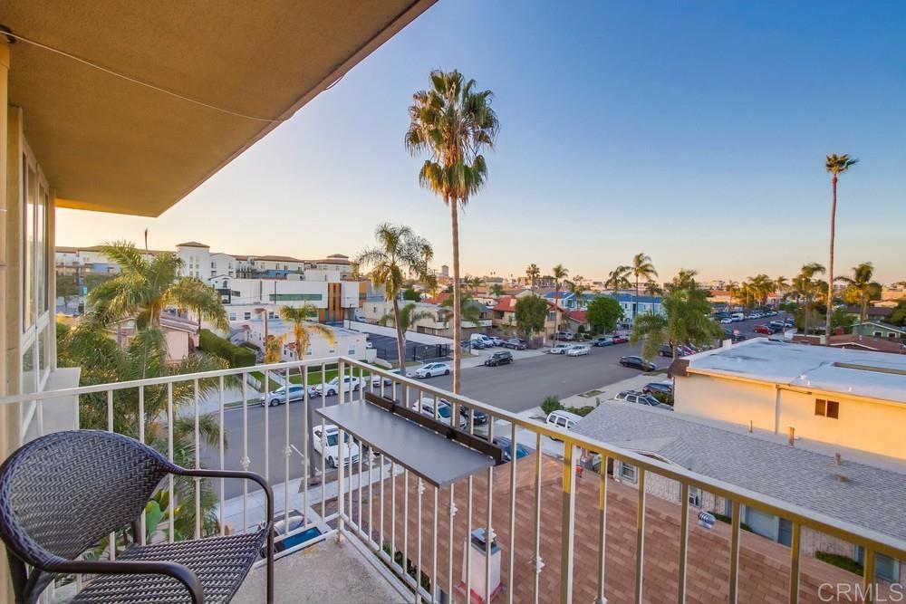 3939 Illinois Street 4G