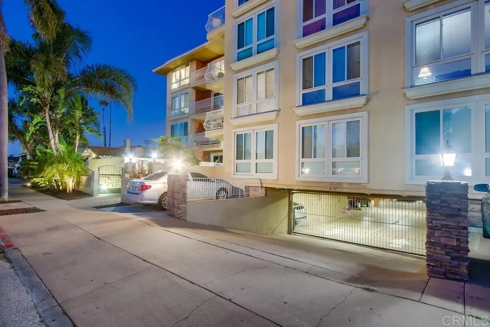 3939 Illinois Street # 4G