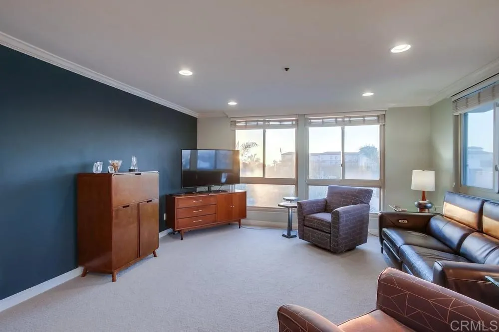 3939 Illinois Street # 4G