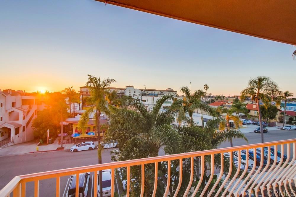 3939 Illinois Street 4G