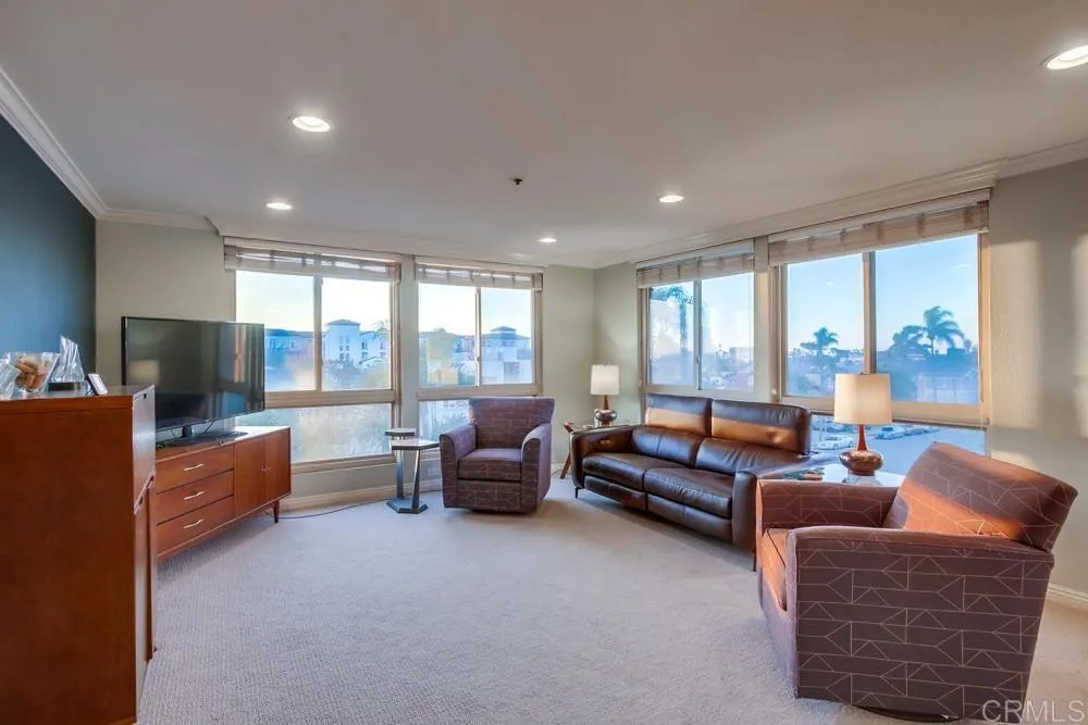 3939 Illinois Street # 4G