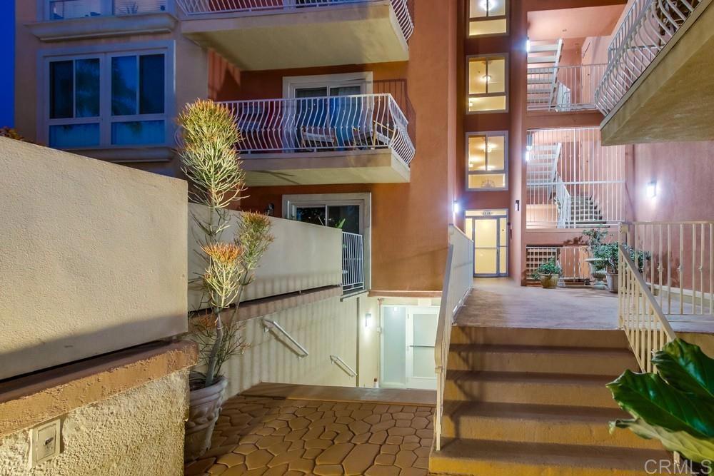 3939 Illinois Street 4G