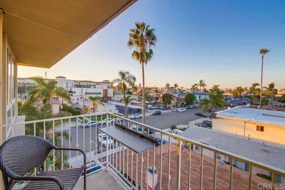 3939 Illinois Street # 4G