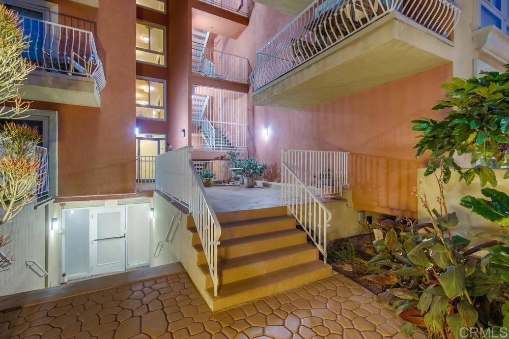 3939 Illinois Street 4G