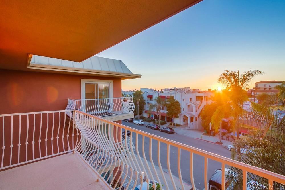 3939 Illinois Street 4G