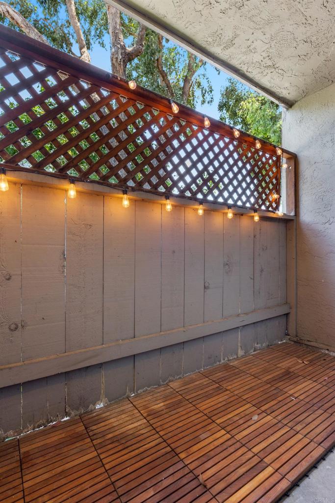 615 Vine Street 14