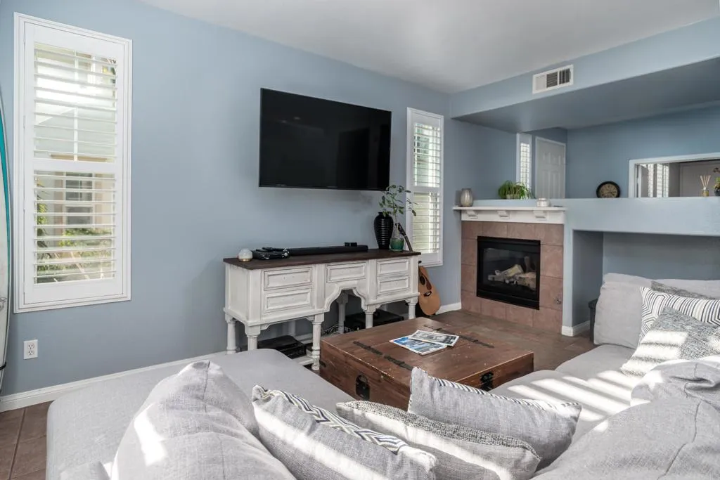755 Harbor Cliff Way # 113
