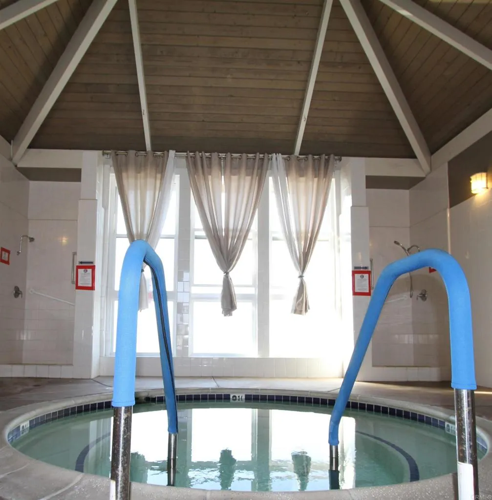 3535 Linda Vista # 4