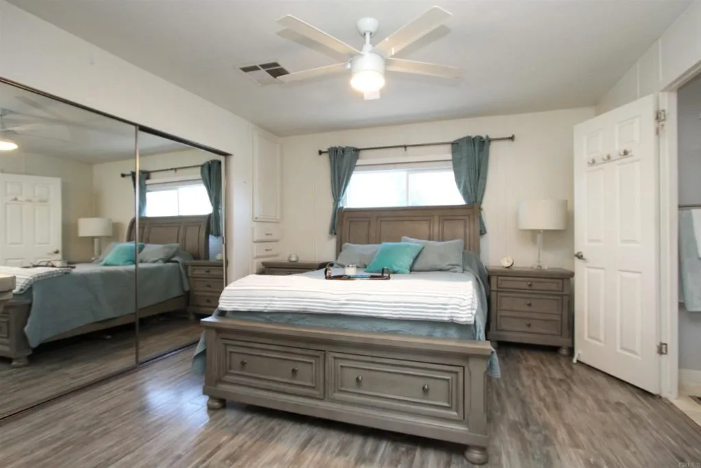 3535 Linda Vista # 4