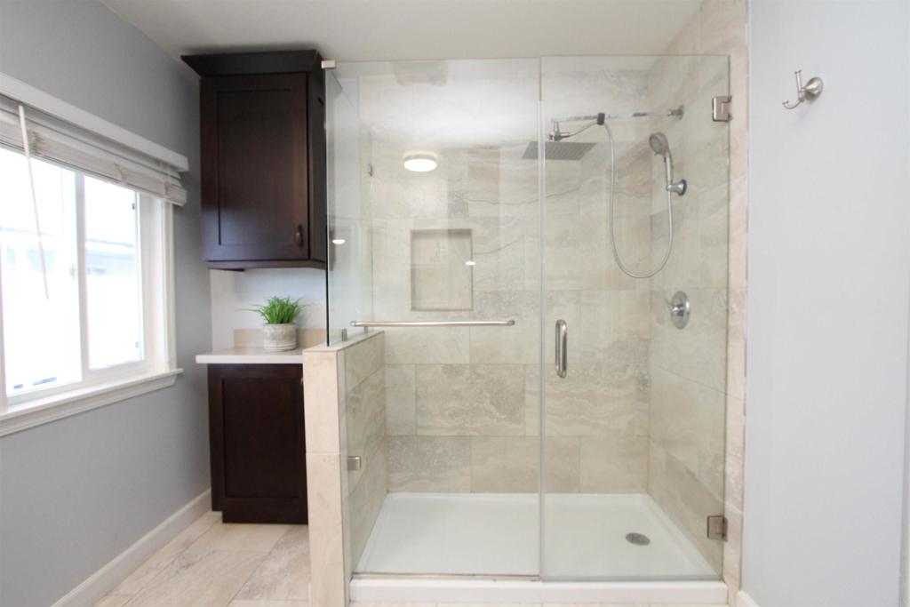 3535 Linda Vista Drive 4