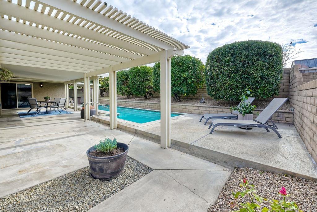 43077 Benjamin Street