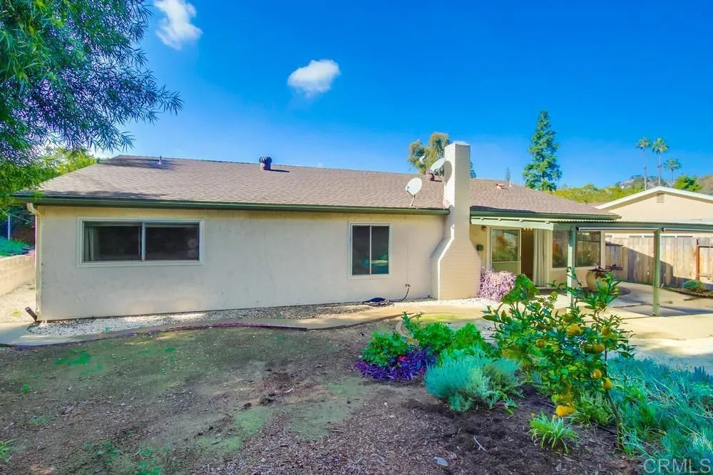 10213 Corte Tierra Baja