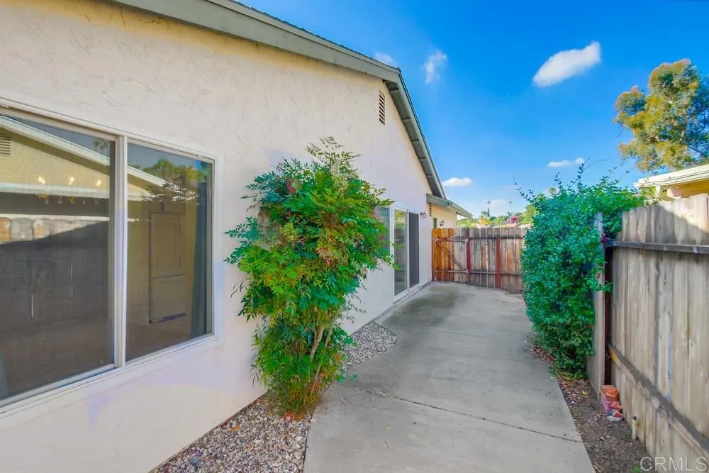 10213 Corte Tierra Baja