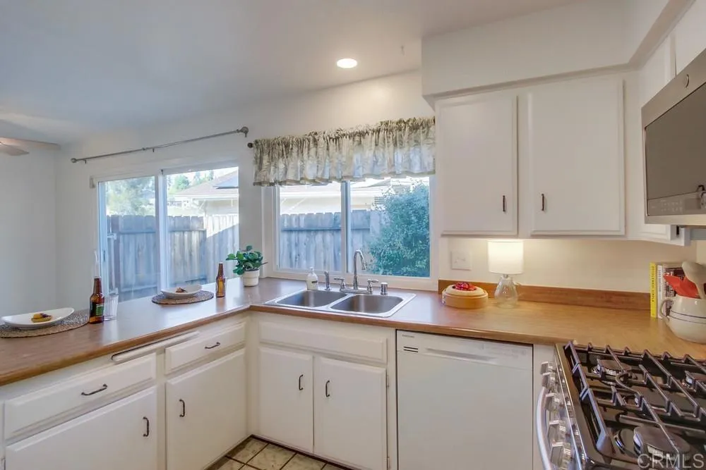 10213 Corte Tierra Baja