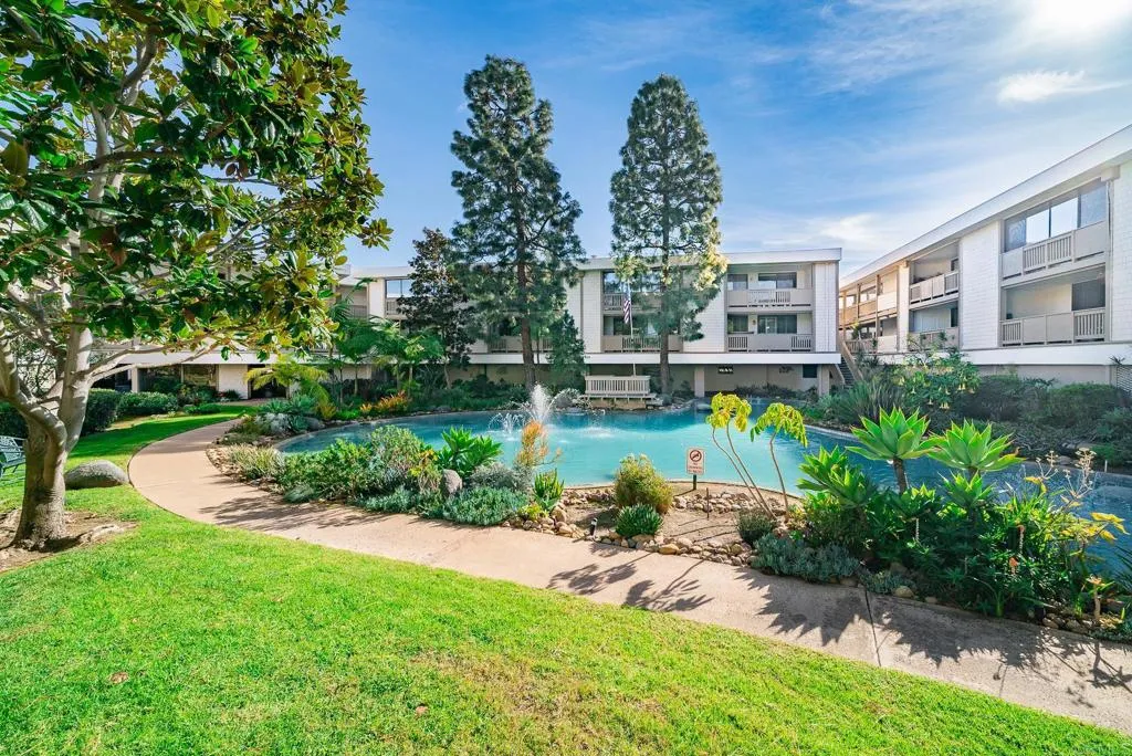 3098 Rue Dorleans # 229