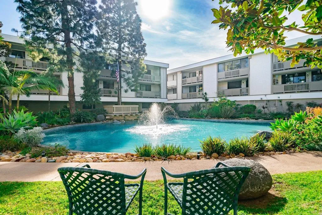 3098 Rue Dorleans # 229