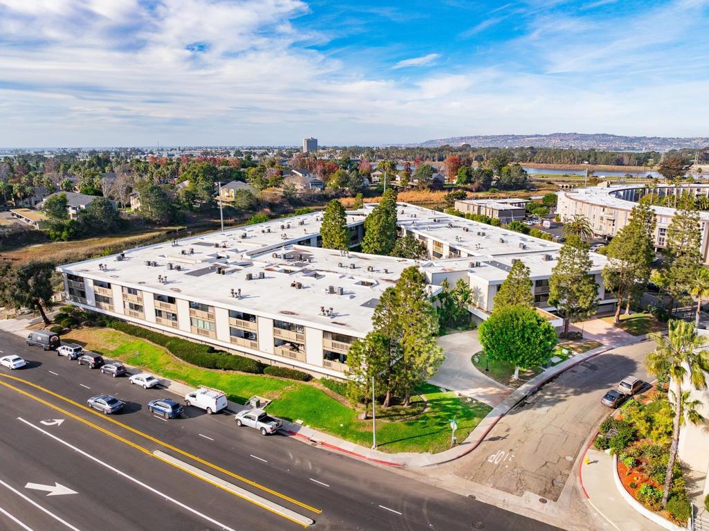 3098 RUE DORLEANS 229