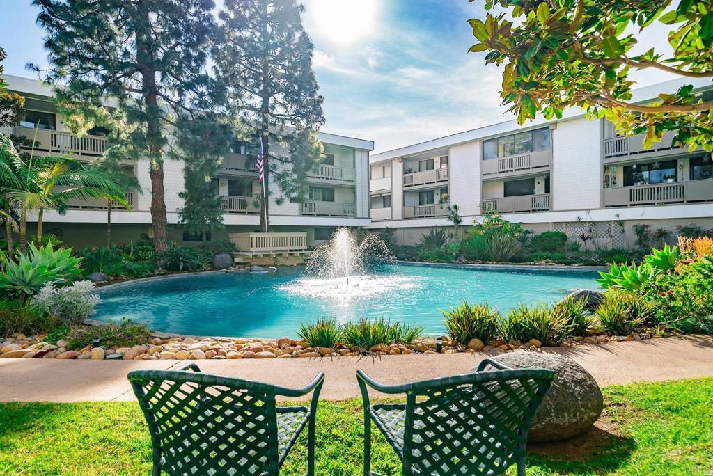 3098 RUE DORLEANS 229