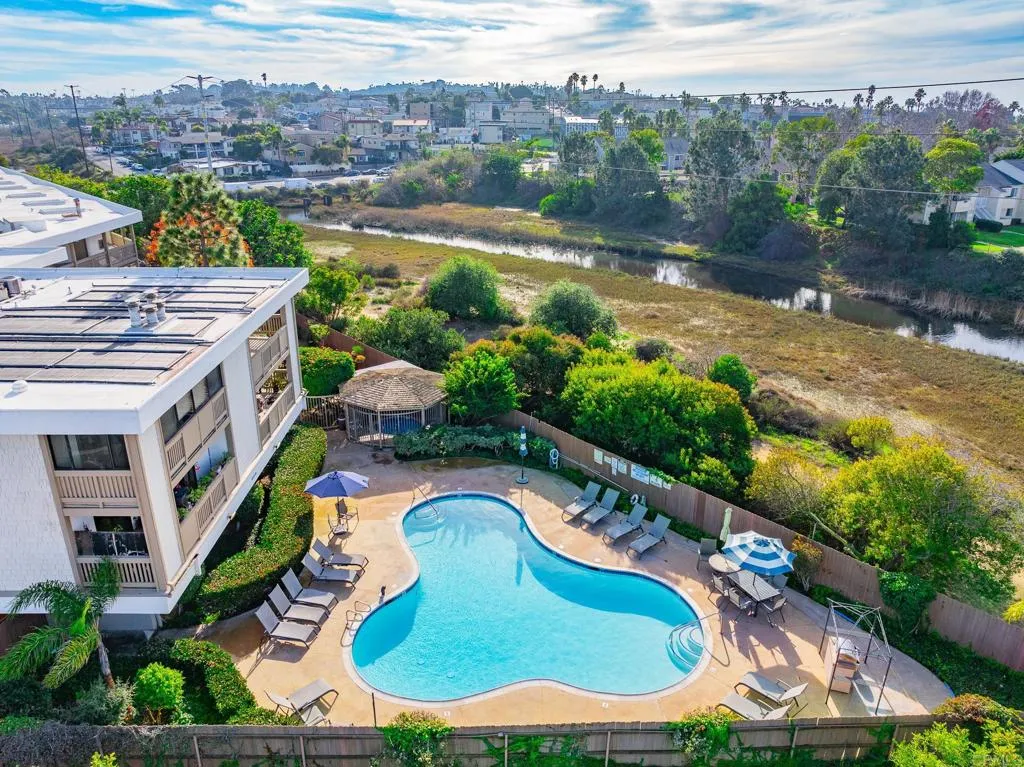 3098 Rue Dorleans # 229