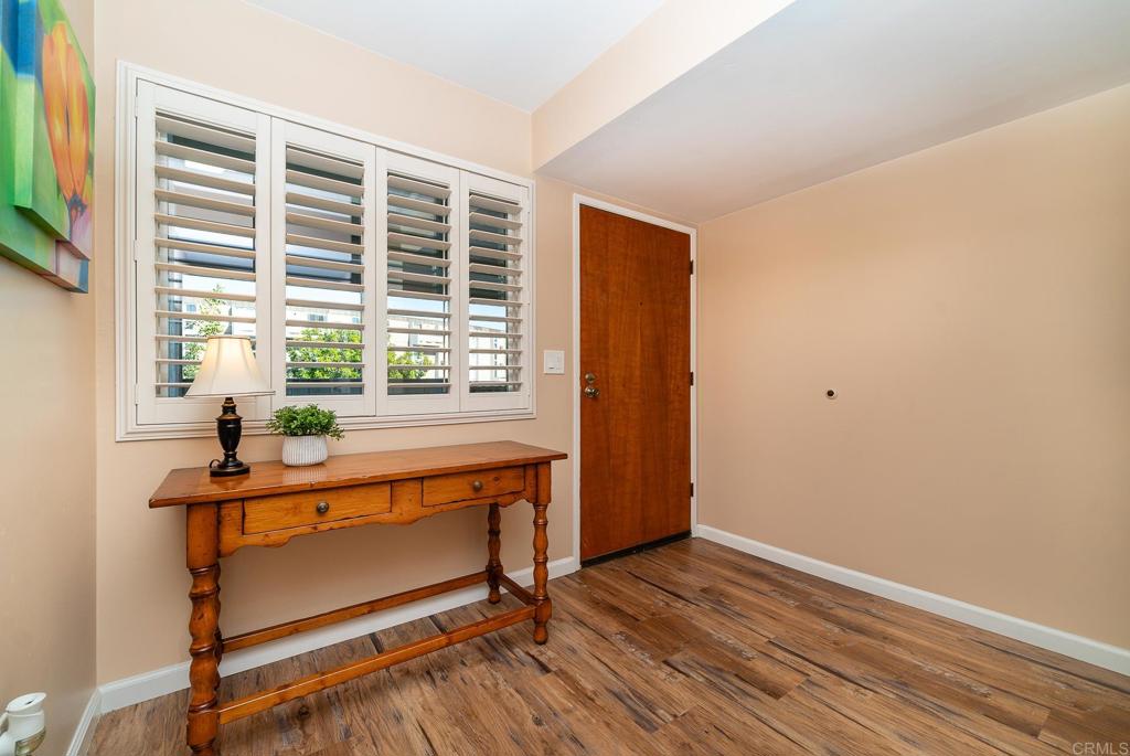 3098 RUE DORLEANS 229