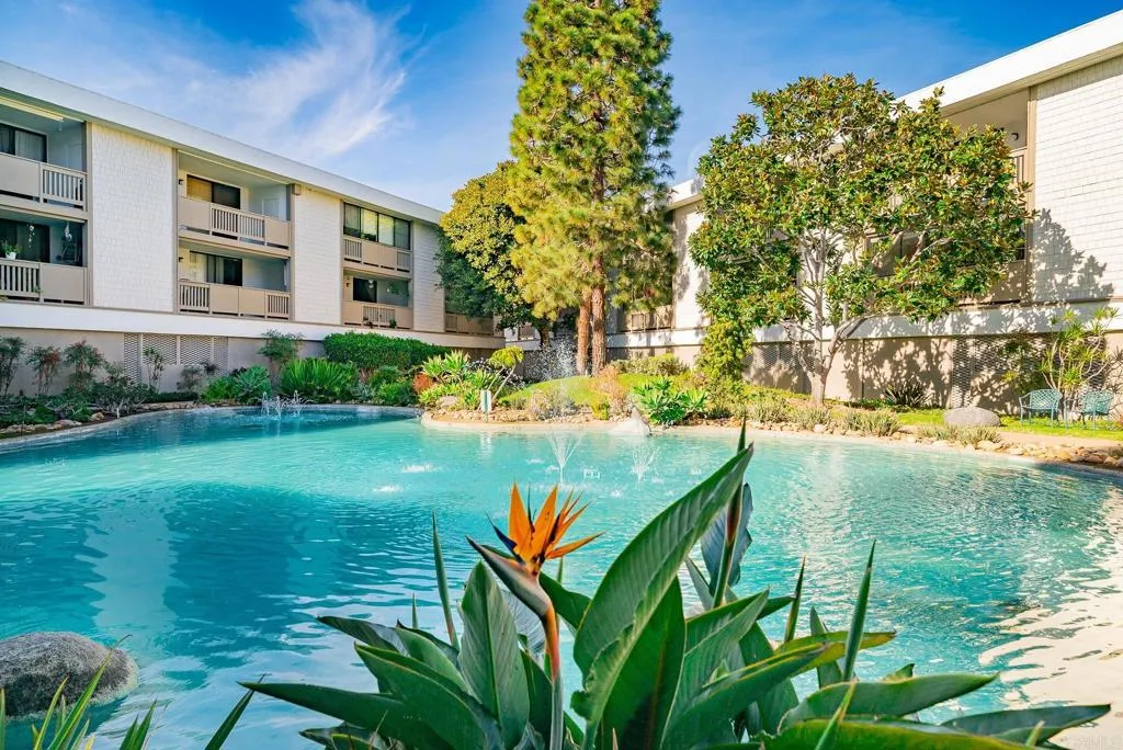 3098 Rue Dorleans # 229