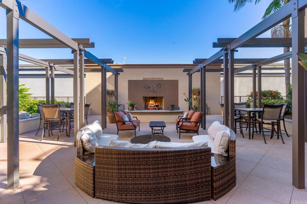 301 Mission Avenue 608