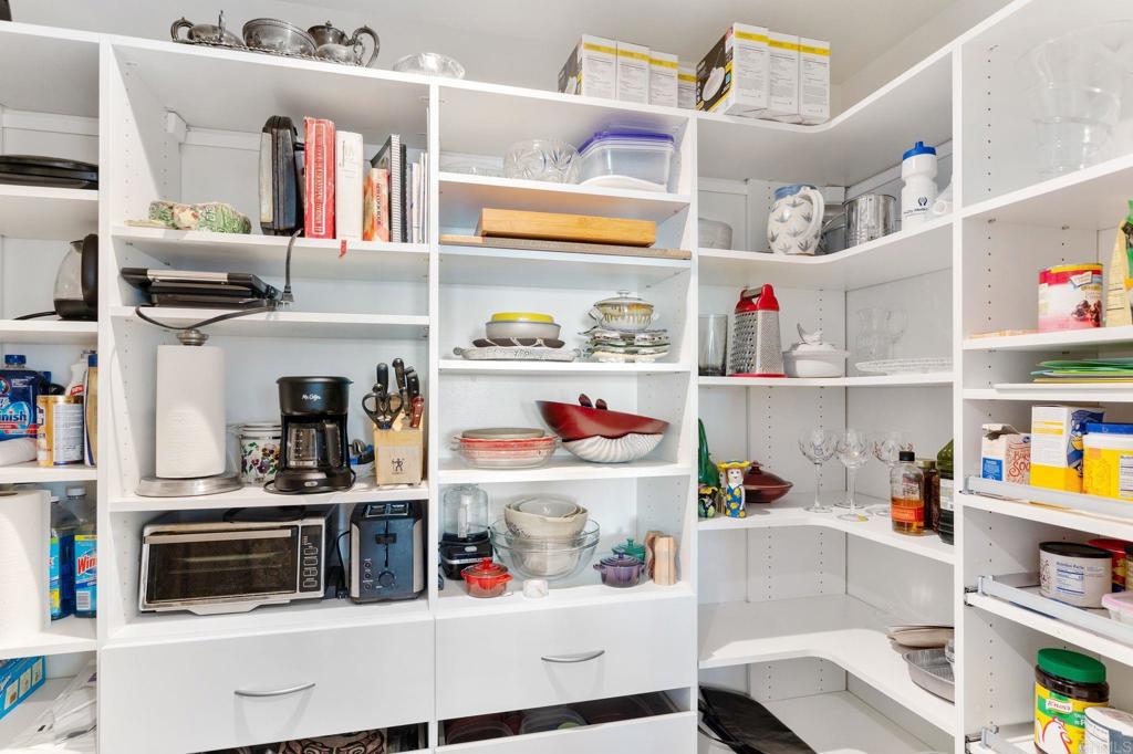 301 Mission Avenue 608