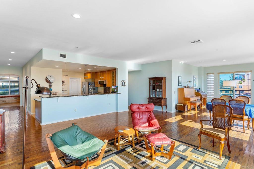 301 Mission Avenue 608