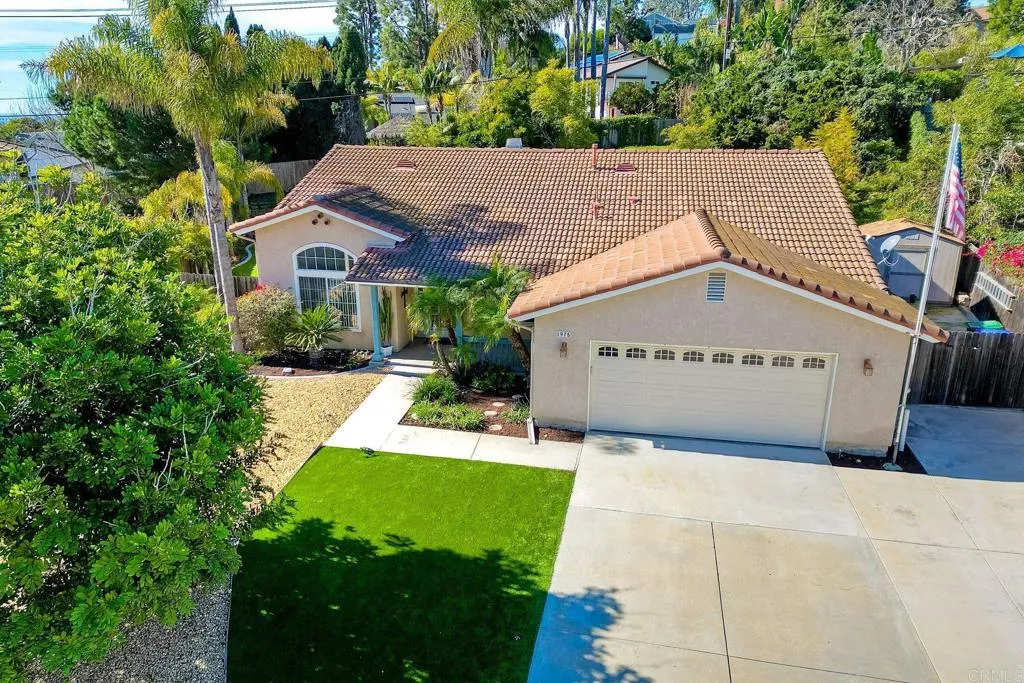 1975 Andrews Court