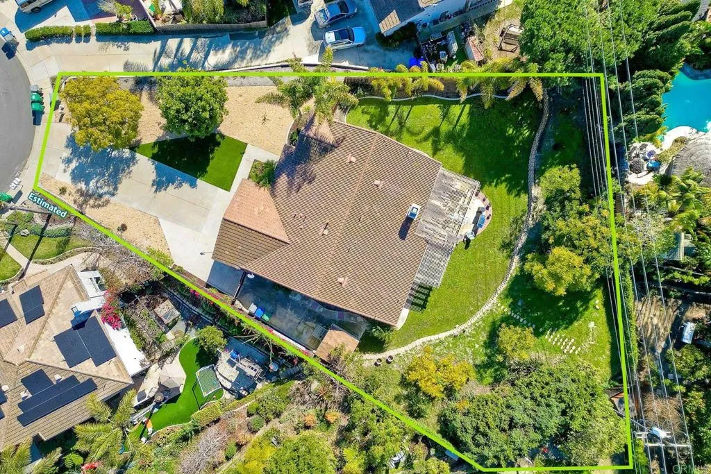 1975 Andrews Court