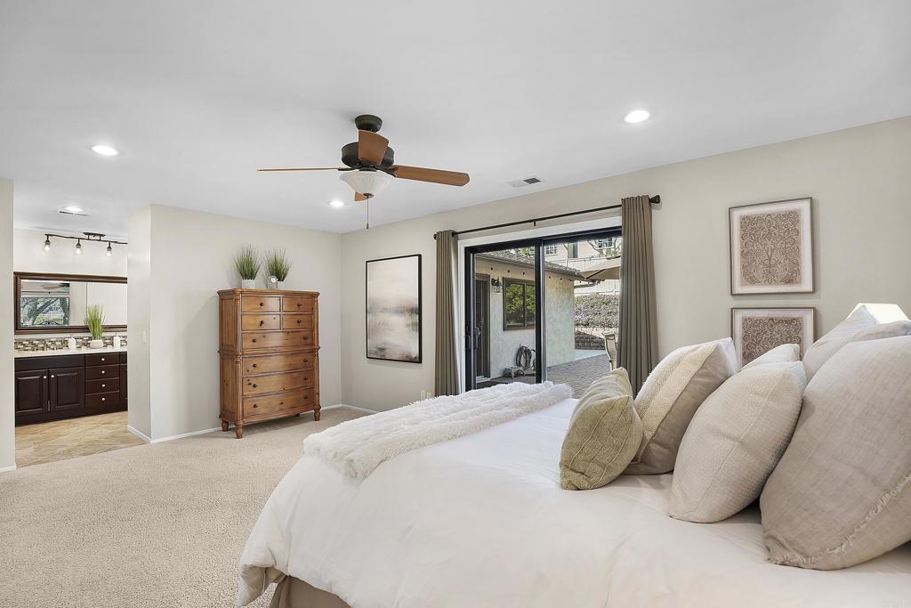 6534 Avenida Del Paraiso