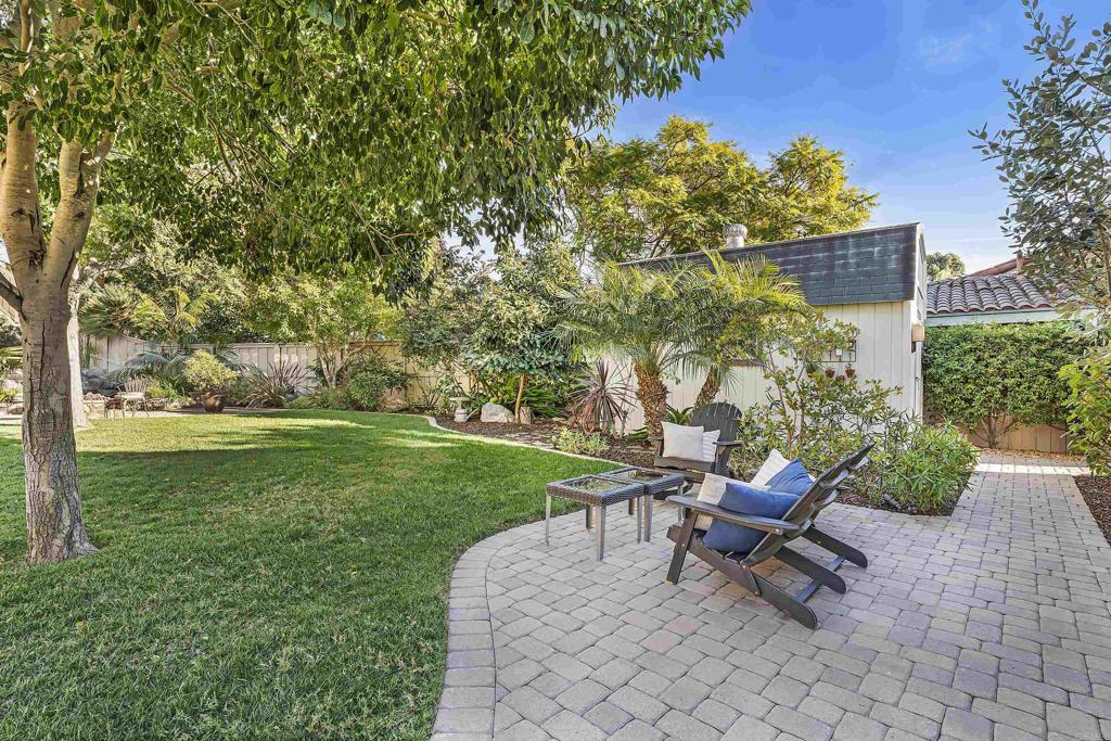 6534 Avenida Del Paraiso