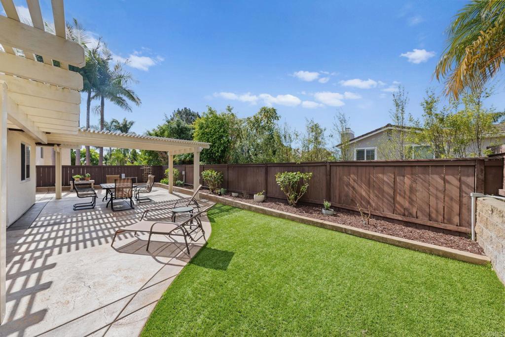 1144 Calle Christopher