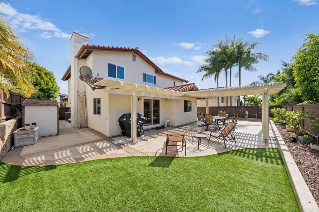 1144 Calle Christopher