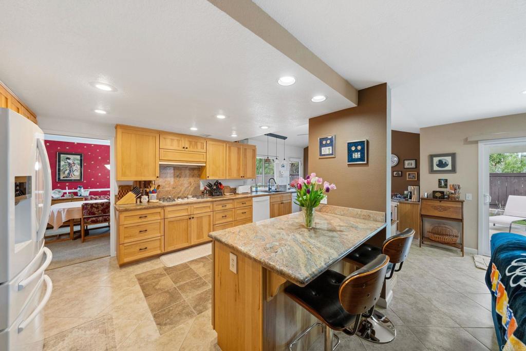 1144 Calle Christopher