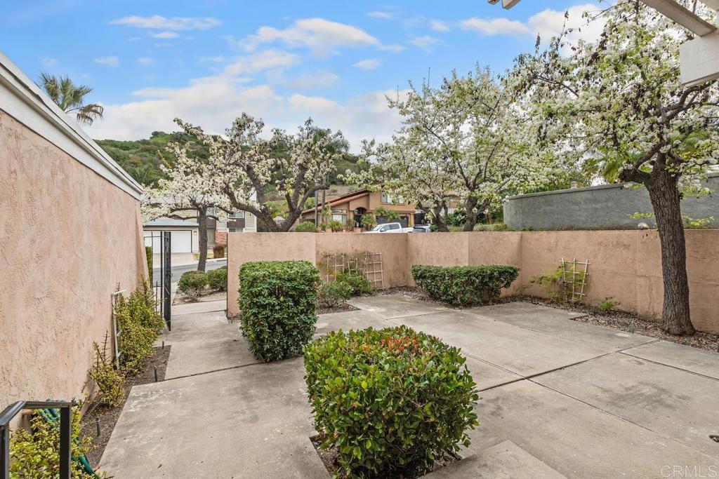 7924 Hillandale Drive