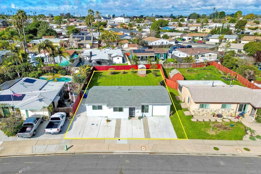 3358 La Junta Avenue