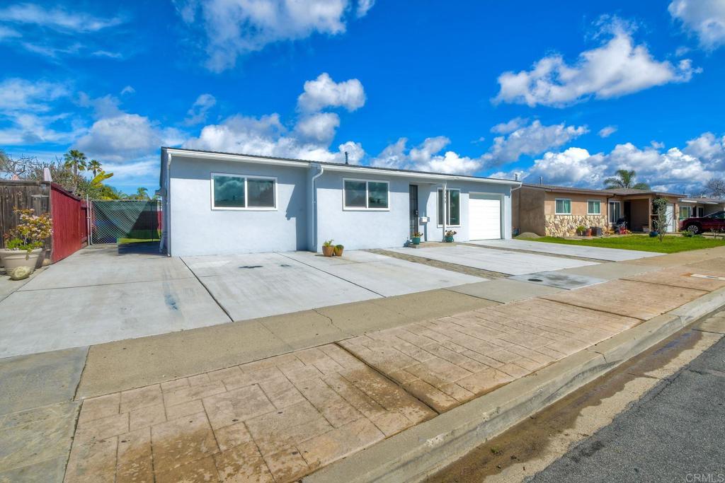 3358 La Junta Avenue